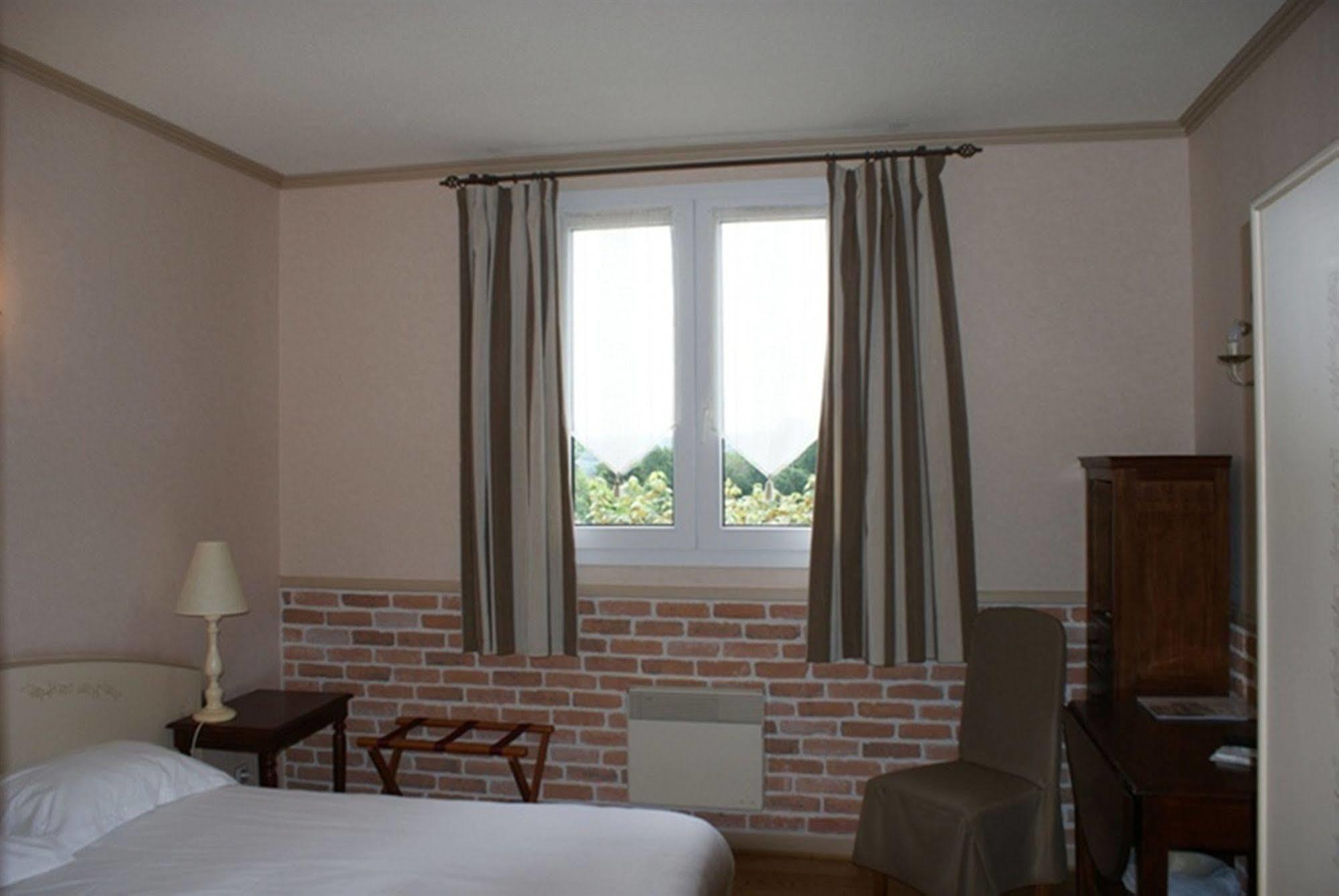 Auberge La Tomette, The Originals Relais Vitrac  Экстерьер фото