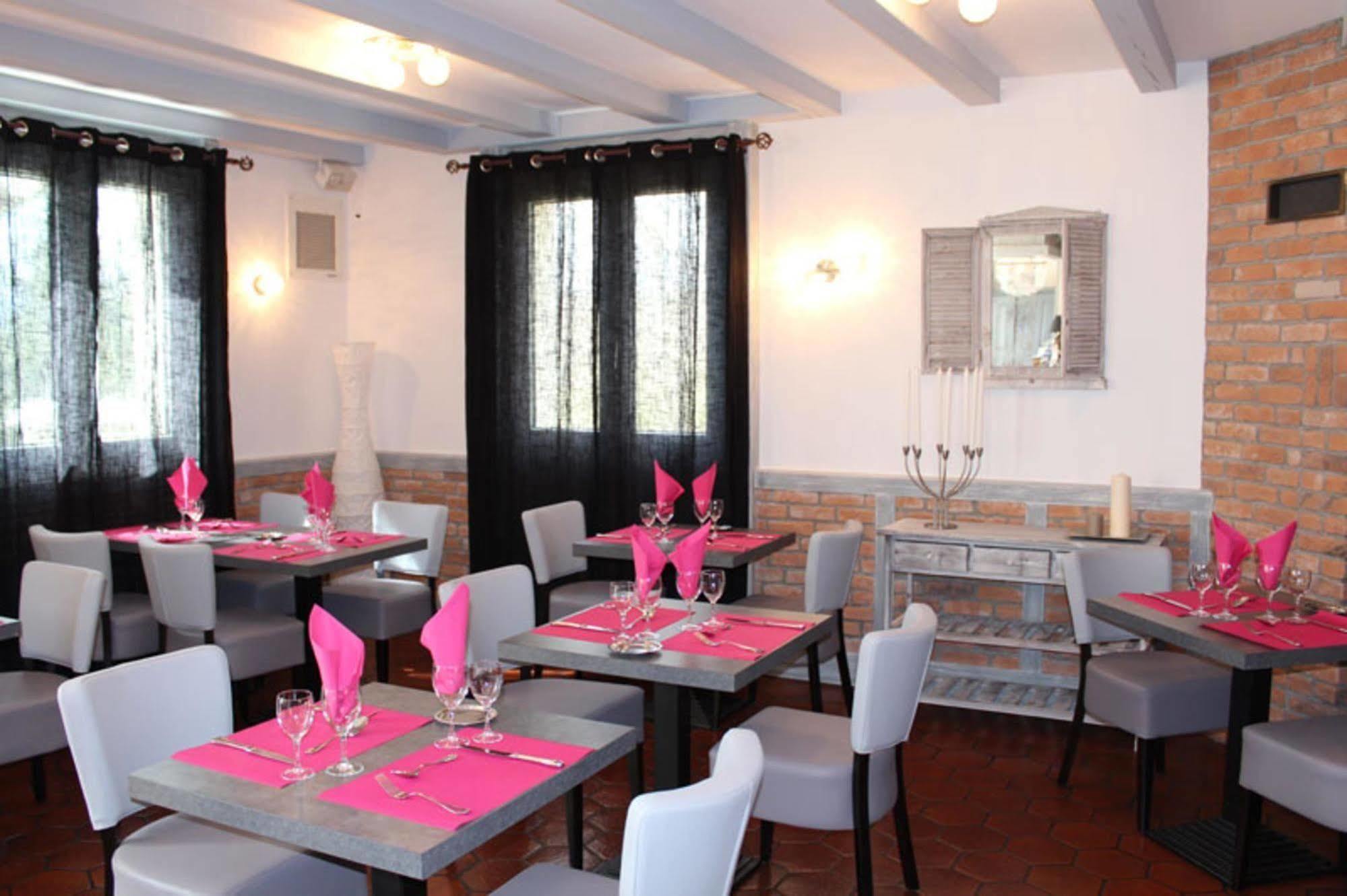 Auberge La Tomette, The Originals Relais Vitrac  Экстерьер фото